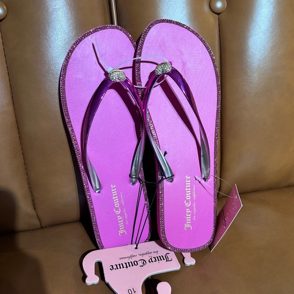 Juicy Couture Hot Pink Flip Flop Rhinestone Sandals - Picture 3 of 3